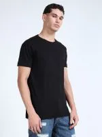 Basic T-Shirt
